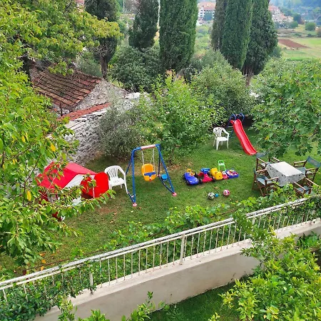Nijona 1 4* Trebinje