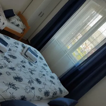 Nijona 1 4* トレビニエ